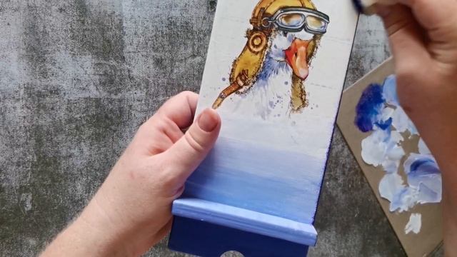 Декорируем подставку для смартфона. Градиент, декупаж, и перенос надписи. смотреть онлайн