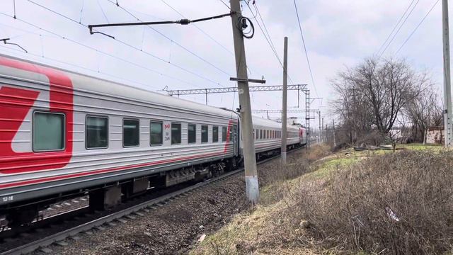 Электровоз ЭП1М-417 С опоздавшим на 55 минут поездом №116И Томск-Адлер смотреть онлайн