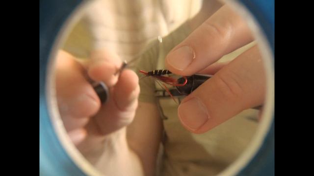 Лососевая мушка Stoat Tail. (red) смотреть онлайн