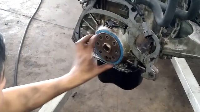 Cómo Reemplazar RETÉN trasero de cigüeñal en motor de Chevrolet Tracker!!! смотреть онлайн