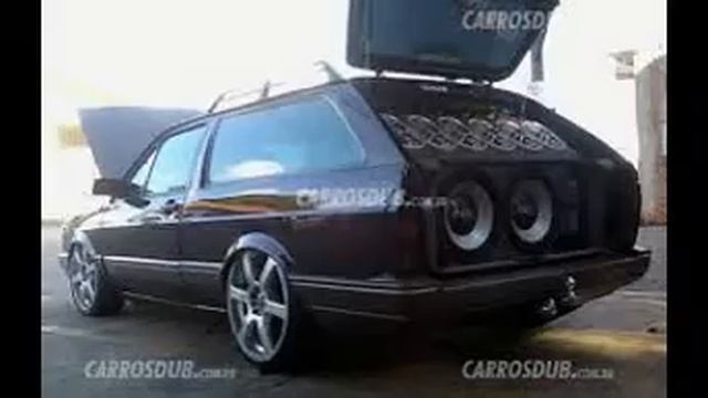 VW PARATI QUADRADA смотреть онлайн