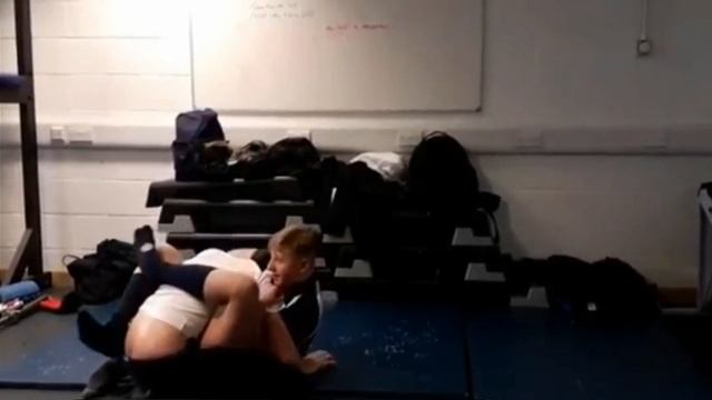 Swaza Do Karate Trailer смотреть онлайн