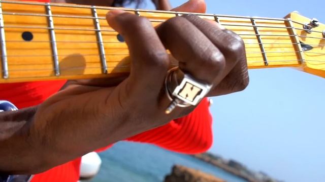 Cheick Niang Guitariste - African Guitar (CLIP OFFICIEL) смотреть онлайн