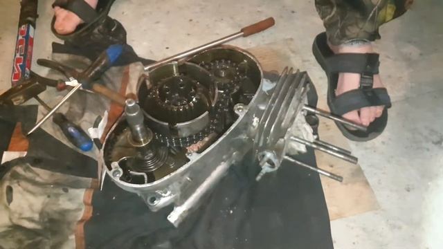 Реставрация Восход 3м. Скоро поедем. 30 лет в гараже. Ремонт двигателя. 3 часть. смотреть онлайн