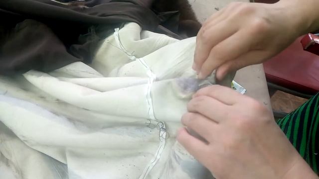 Как избавиться от затвердевших пятен на норковой #шубе и придать мездре эластичность. смотреть онлайн