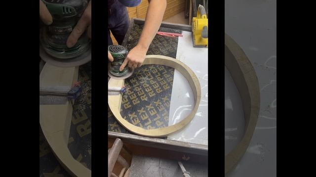 Как сделать интересный светильник #alex_kudravtcev #wood #tiktok #newtable #top #newproject смотреть онлайн