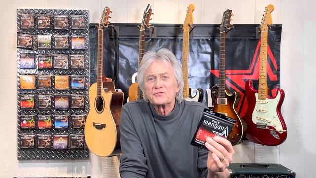 What Guitar Strings Should I Use? Maybe Half-Size Plain Strings? смотреть онлайн
