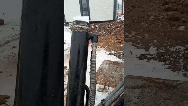 сварка штока гидроцилинда в круг электродами по нержавейки. #сварка #сварщик #сваркагидроцилиндра смотреть онлайн