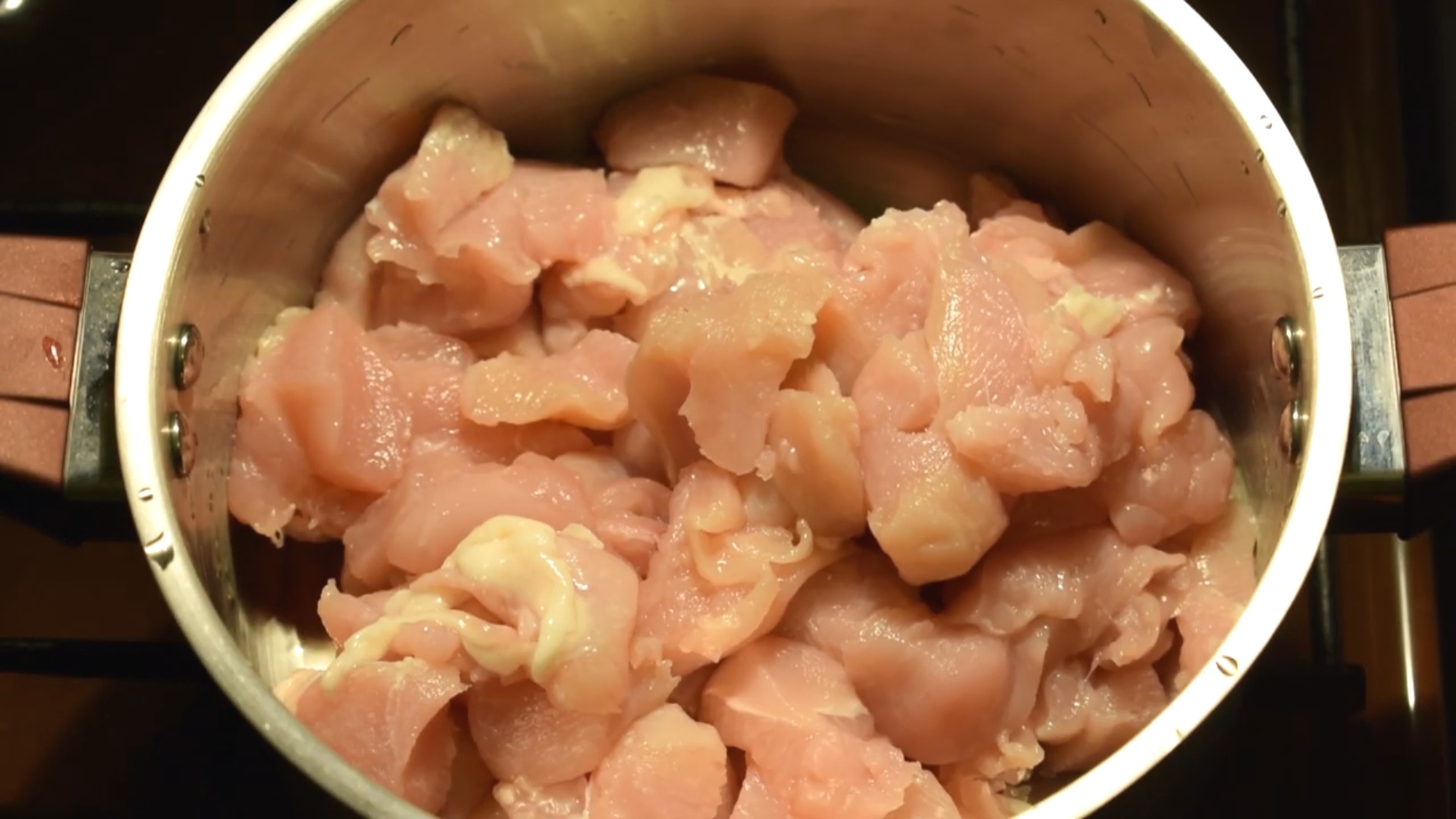 Удивительная вкуснятина из обычной куриной грудки. Нежный гуляш из куриной грудки. смотреть онлайн