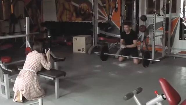 Съёмка в фитнес центре смотреть онлайн