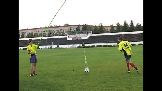 Тренировки из Германии по футболу. Упражнение №2 смотреть онлайн