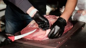 Тот самый брискет: зачищаем и готовим с Brisket Boys
