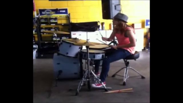 The Stragglers announce new drummer... смотреть онлайн