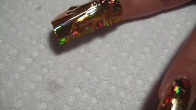 Holographic Gold Nail Foil Application | DIY Nail Art Tutorial смотреть онлайн