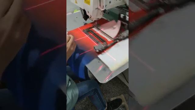Швейный автомат для изготовления прорезного кармана с лазером смотреть онлайн
