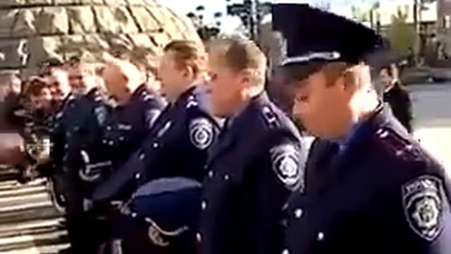 ТАК ИХ.240.mp4 смотреть онлайн