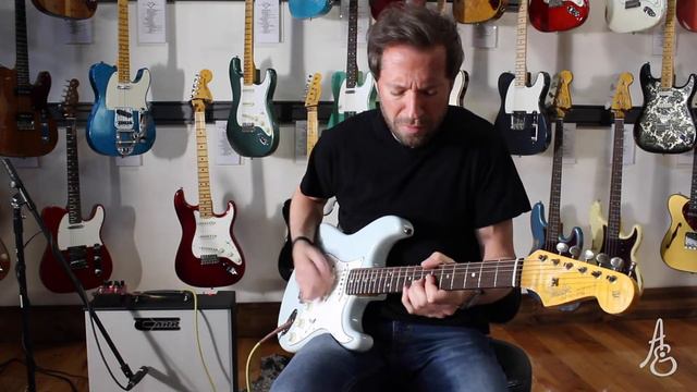 Fender Custom Shop '64 Time Machine Stratocaster in Sonic Blue смотреть онлайн