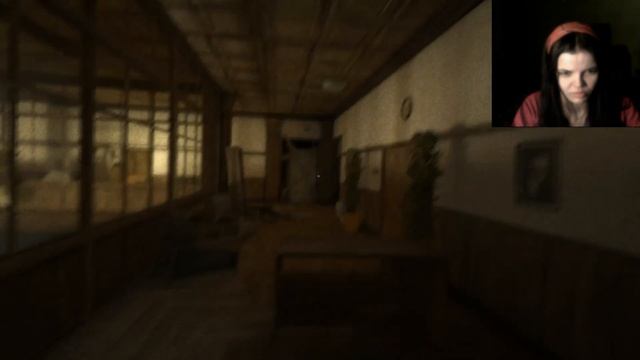 хБлуМх - Обзор игры Outlast #1 ( review , девушка играет в Outlast , обзоры игр ) смотреть онлайн