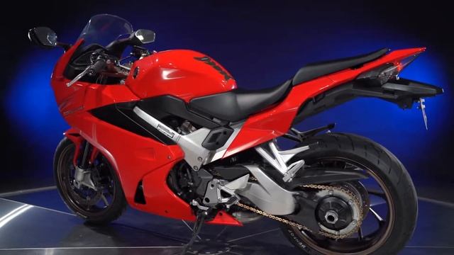 2014 Honda Interceptor VFR800 смотреть онлайн