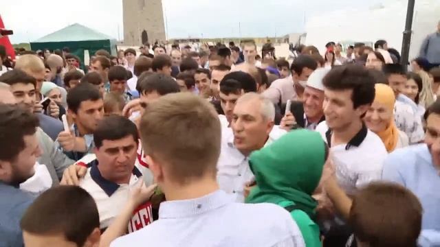 Встреча Олимпийского Чемпиона Хасана Халмурзаева смотреть онлайн