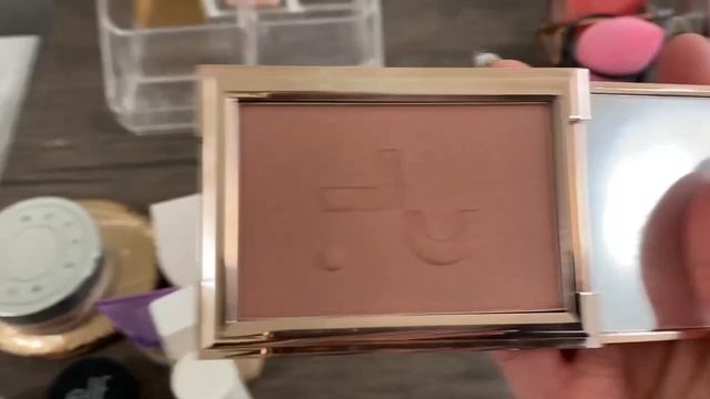 SHOP MY STASH \\ SEPTEMBER REFRESH \\ USING & APPRECIATING MAKEUP I HAVE IN MY COLLETION смотреть онлайн