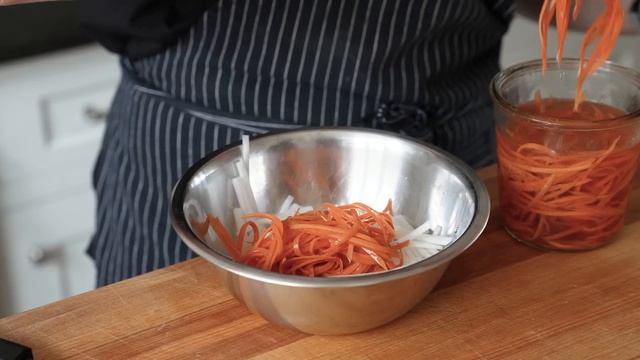 Perfect Homemade Pork Belly Bao Buns (2 Ways) смотреть онлайн