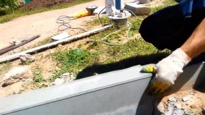 Установка дорожного бордюра