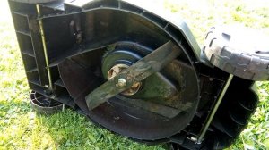 Опыт эксплуатации газонокосилки Зубр.