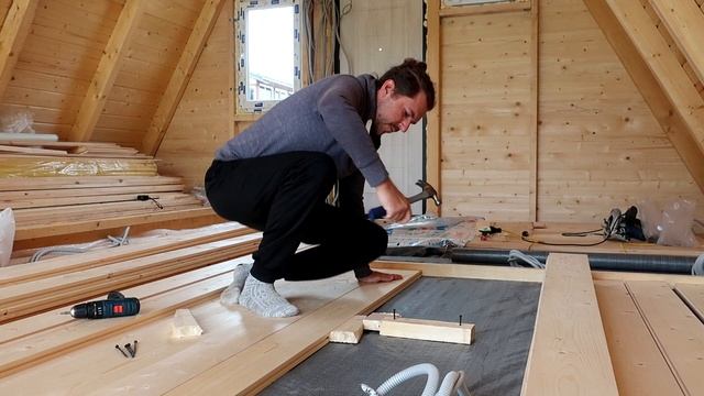 Укладка половой доски своими руками в каркасном доме шалаше а-фрейм (как утягивать половую доску) смотреть онлайн