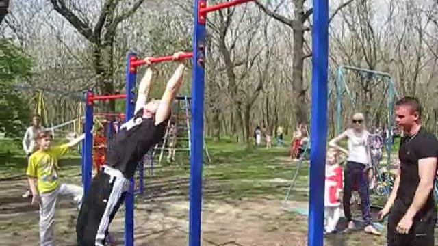 Турникмены Горловки 1 мая 2013 год) смотреть онлайн