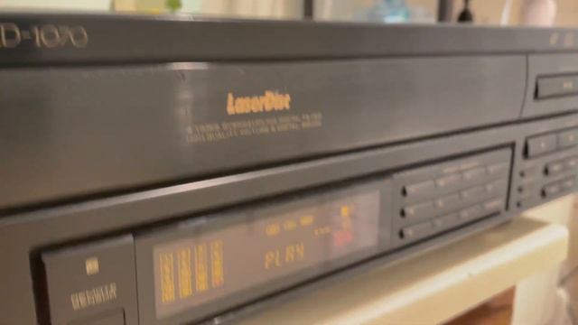 Pioneer Laserdisc Player CLD-1070 - For Parts or Repair смотреть онлайн