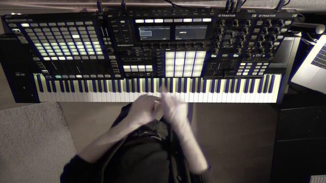 Maschine MK3 + Traktor // Very Techno