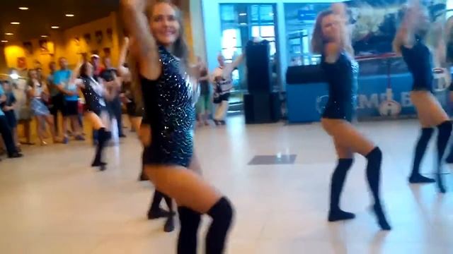 Трактор поддержка. Челябинск смотреть онлайн