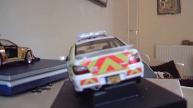 1:18 Subaru Impreza Police Car смотреть онлайн