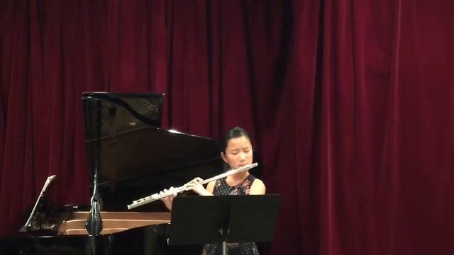 Celine Chen - Flute Polonaise from Sonata In B Flat Major - L.V. Beethoven смотреть онлайн