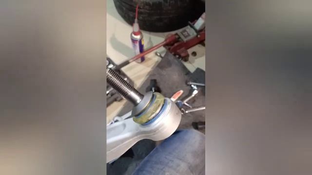 BMW E60 замена заднего поперечного рычага смотреть онлайн