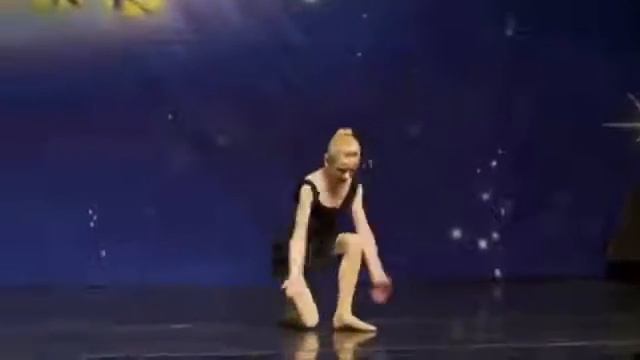 Mother-Chloe Lukasiak-Dance Moms смотреть онлайн