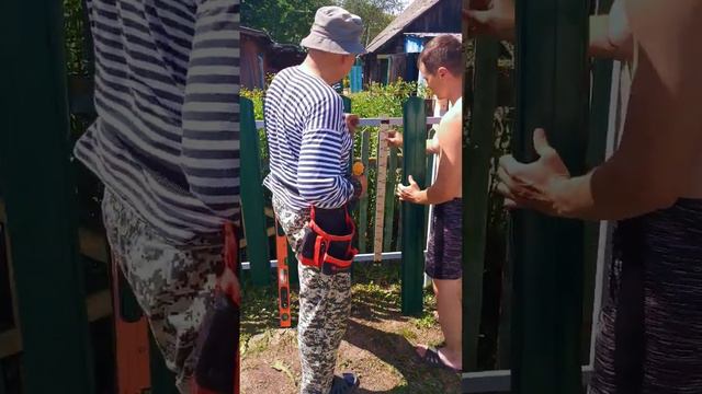 Не каждый знает эту хитрость! Крутой Забор своими руками из металлоштакетника смотреть онлайн