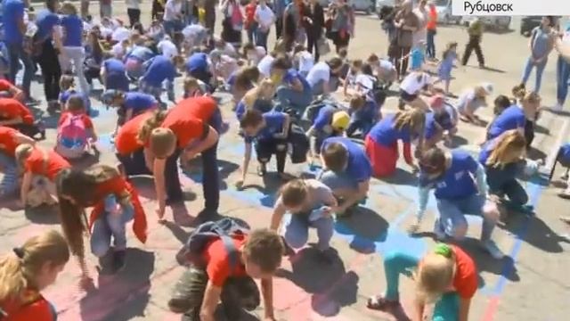 В День защиты детей «Сибирская генерирующая компания» подарила детям Рубцовска праздник смотреть онлайн