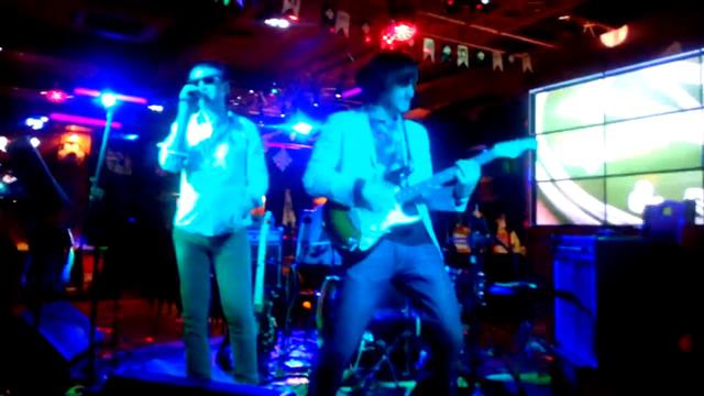 Kir Kroy & Pavel Aksuk- Дельтаплан смотреть онлайн