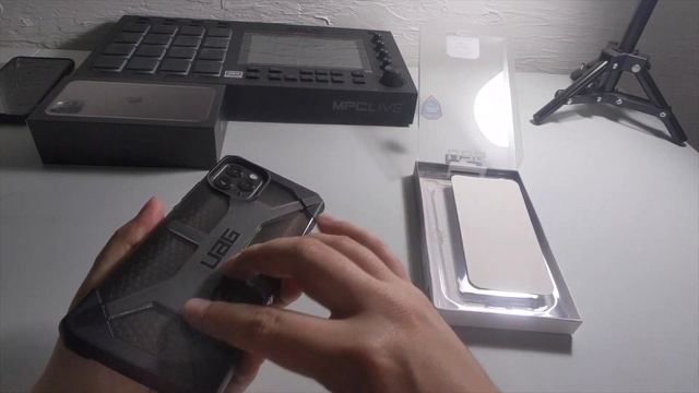 UAG Iphone 11 Pro Max Case смотреть онлайн