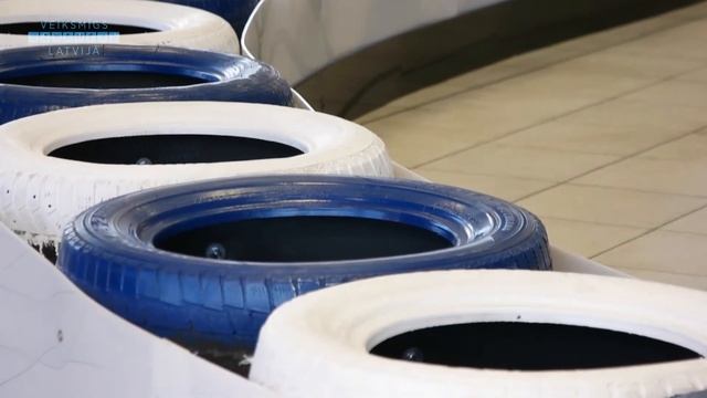Elektrokartingu halle смотреть онлайн