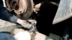 чери вери бонус А13 заменам шаровой опоры