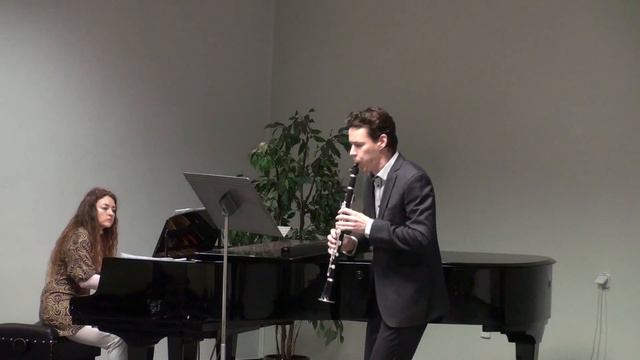 Krommer, Franz - Clarinet Concerto in E-flat major, Op 36: 1.Allegro (F. Kramář ), Cik Cak Centru смотреть онлайн