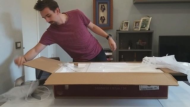 ? UNBOXING NUOVO MONITOR ULTRAWIDE 21:9 LG ? *Lunghissimo* смотреть онлайн