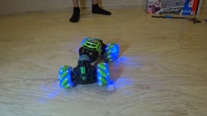 Машинка перевертыш на радиоуправлении.