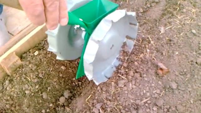 Сеялка ручная однорядная! НОВИНКА! смотреть онлайн