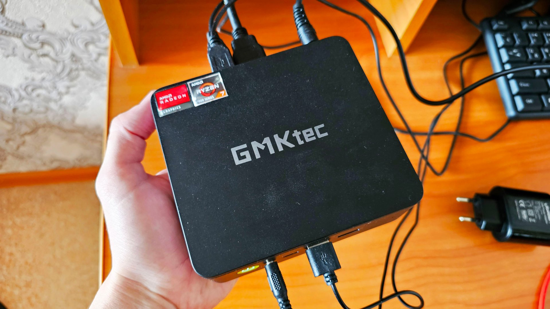 МОЩНЫЙ МИНИ-ПК GMKTEC K2 - ДЛЯ РАБОТЫ И ИГР С AMD RYZEN 7 7735HS смотреть онлайн