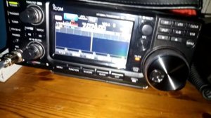 Yaesu FT991 ICOM IC 7300 ICOM 5100 FT8 PLAYING IN SHACK hotspots