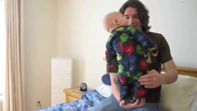 Levi Hand Surfing смотреть онлайн